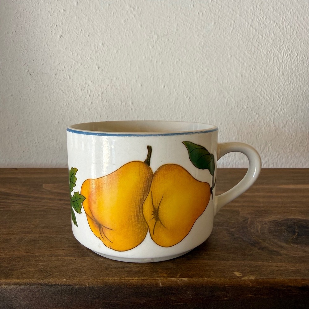 Vintage Essence Tabletops Unlimited Fruit Mug Farmhouse Country Kitchen Ceramic